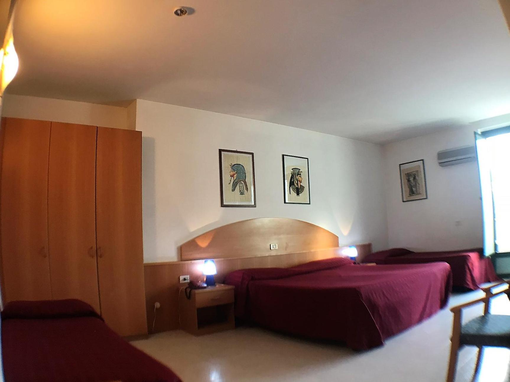 Ascot Lodging Cardano Al Campo Habitación foto