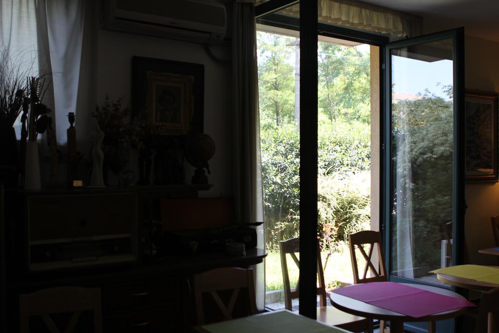 Ascot Lodging Cardano Al Campo Exterior foto