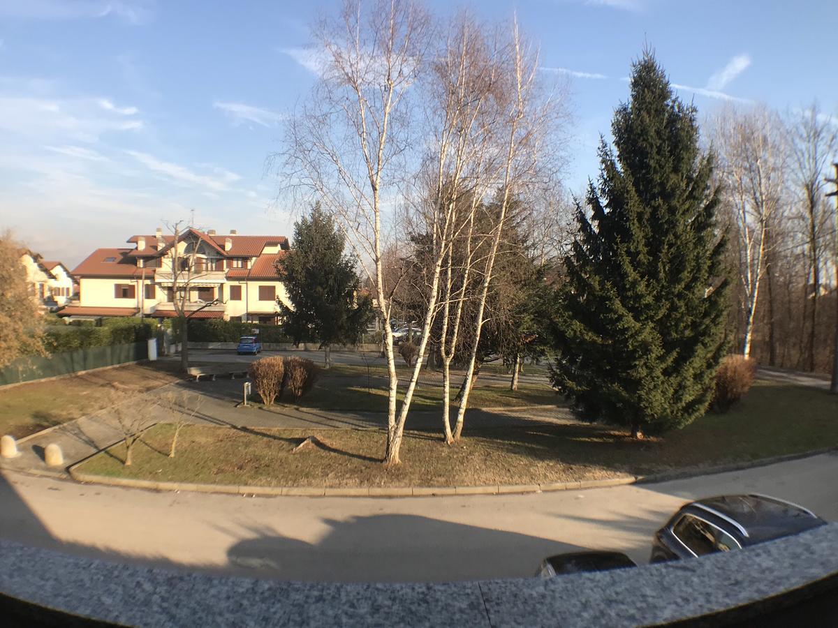 Ascot Lodging Cardano Al Campo Exterior foto
